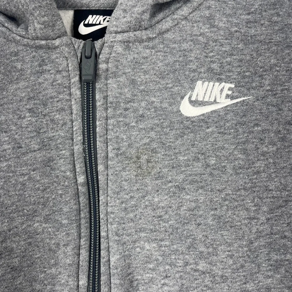 Nike Kids Full Zip Hoodie Heather Gray‎ Fleece Sweatshirt Embroidered Logo